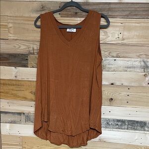 Zenana Outfitters size XL Rust Brown V-Neck Hi-Low Soft and Stretchy Relax Tank